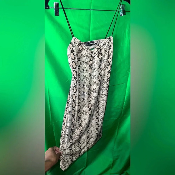 Urban Outfitters Mini Dress size Small - Picture 2 of 4